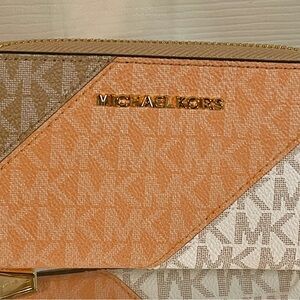 Michael Kors Women's Tri-Panel Peach Signature Wallet